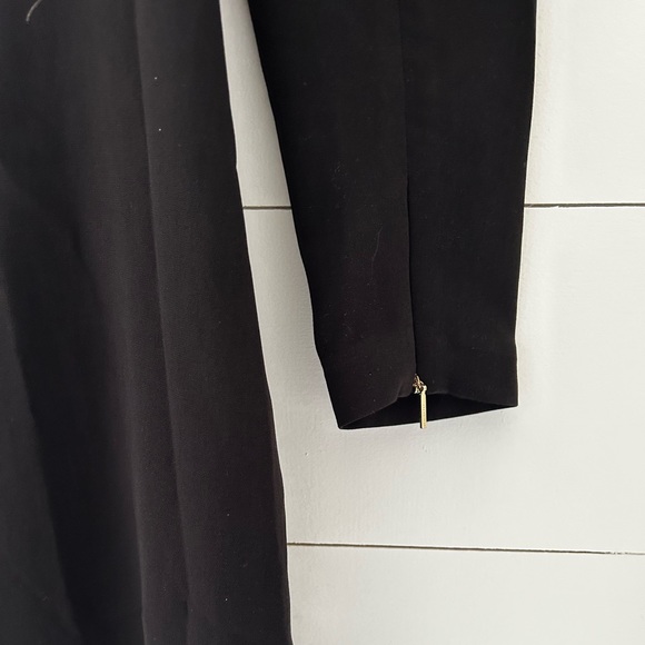 Ted Baker London Siiara Frill Cold Shoulder Dress - Picture 7 of 10